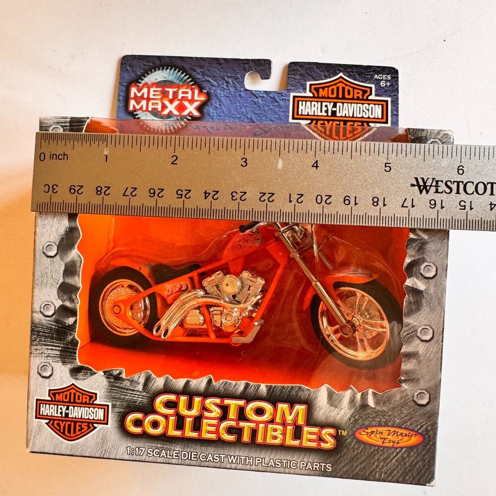 Harley Davidson Metal Maxx Vintage Motorcycle 1:17 Scale Die Cast Plastic Parts - Picture 3 of 7